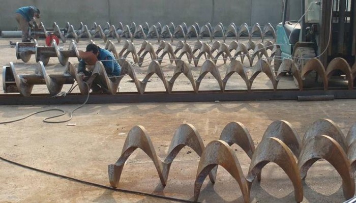 螺旋輸送機(jī)葉片損壞的原因及解決辦法