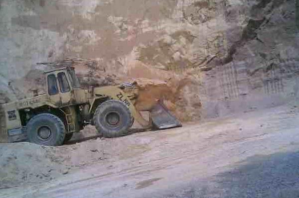 再見了我奮戰多年的挖機行業~~ www.hnxd.net.cn