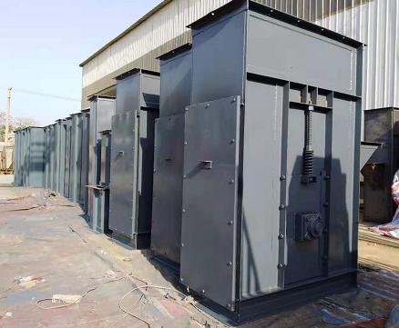 斗式提升機重錘張緊和螺桿張緊的區別